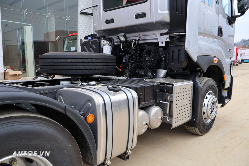 Đầu kéo Chenglong H7 Pro 450Hp - Cầu Láp